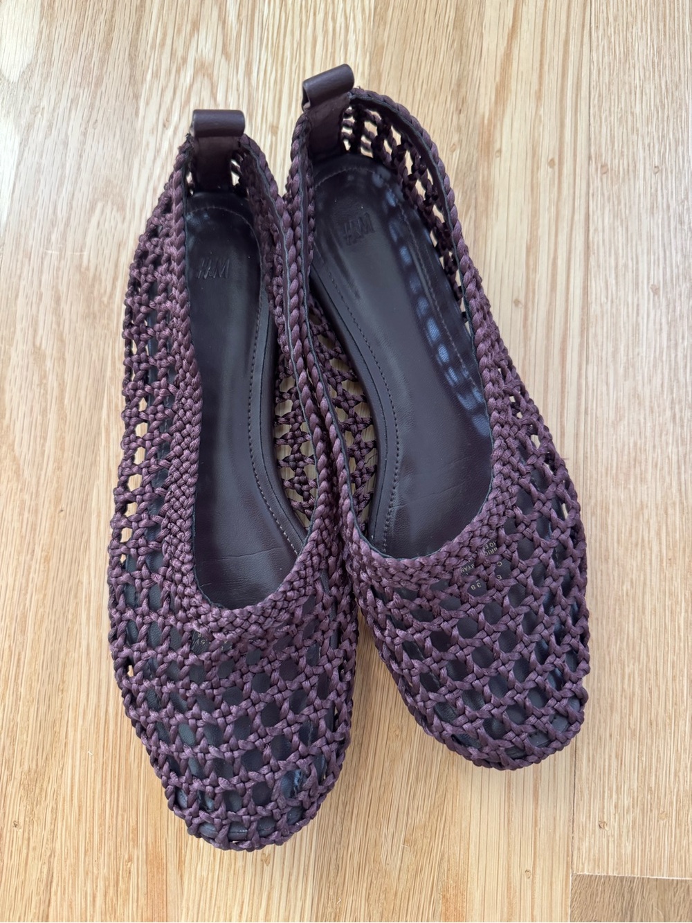 H&M Woven Ballet Flats in Plum